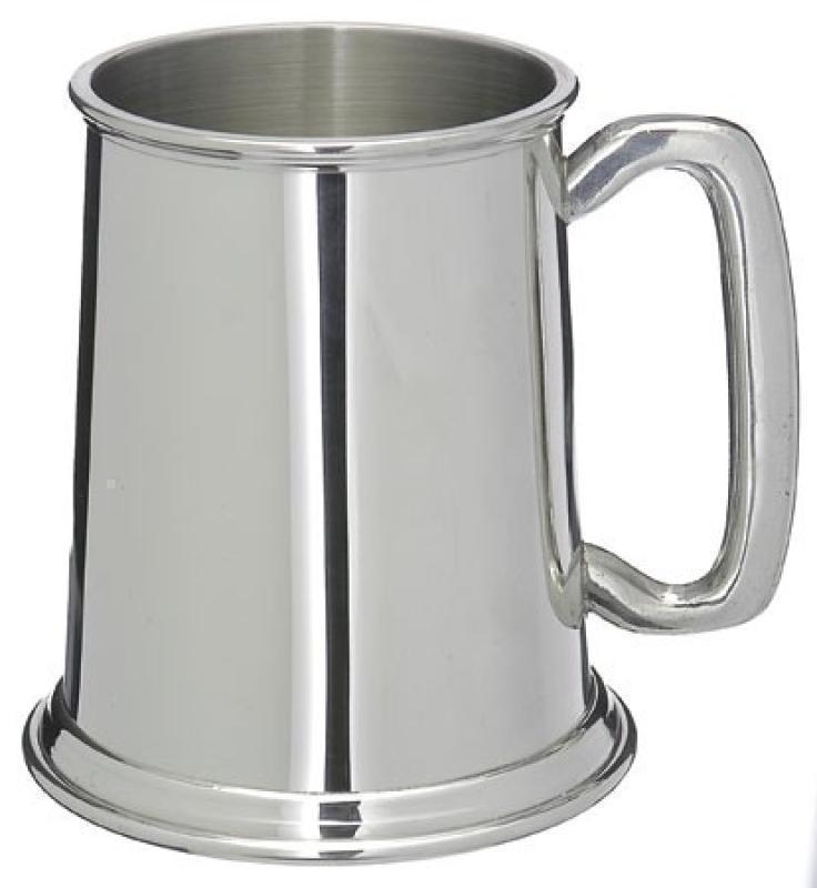 One Pint Straight Sided Pewter Tankard (09)