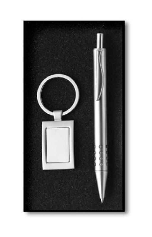 Ballpen and keyholder in a gift box, black ink