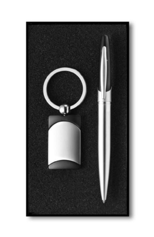 Twist action ballpen and keyholder in a gift box, black ink