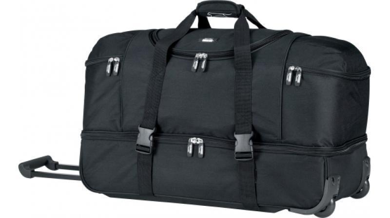 Slazenger Travel Bag On Wheels