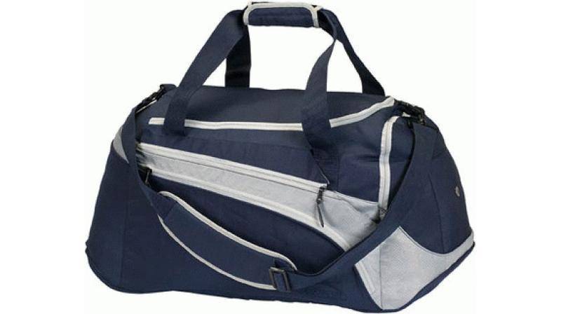 Slazenger Light Weight Sports Bag