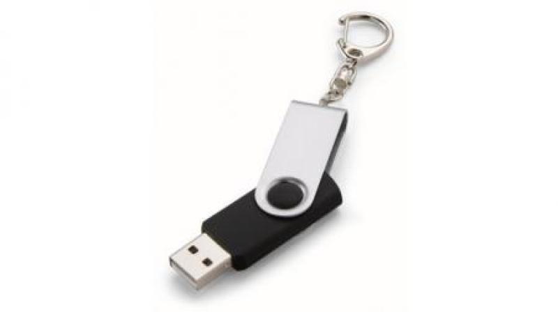 USB KEY CHAIN MEMORY STICK