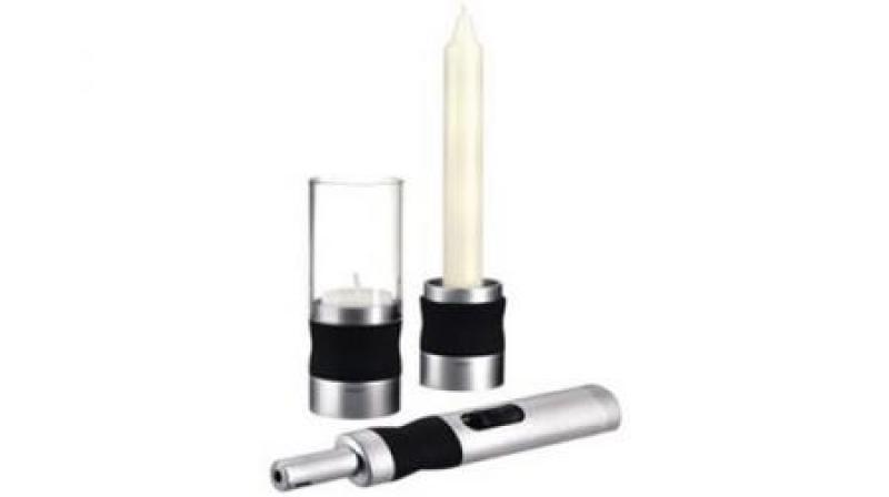 MARKSMAN 2 PCS CANDLE SET WITH LIGHTER