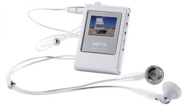 MP4 PLAYER â€“ 256MB.  Please note this item is supplied with a 2 pin plug.