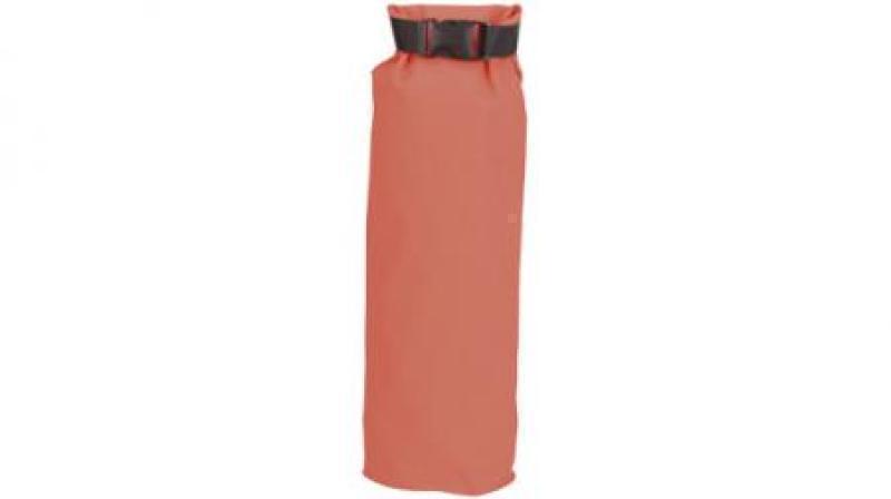 WATERPROOF TUBE BAG â€“ 5 Litre Waterproof bag with 1 main compartment with buckle closure.